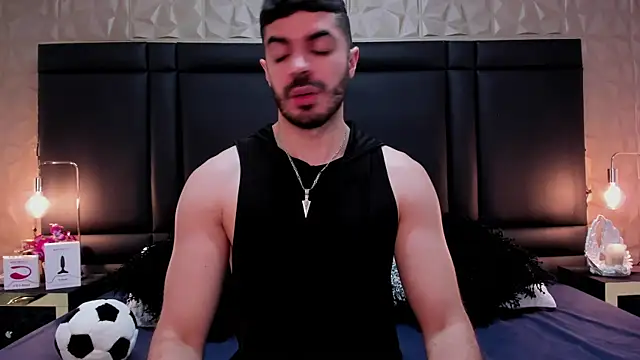 AxelThompson  online show from 11-13-25, 11:53