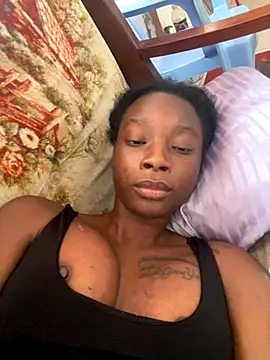 GeileErica online show from 11-30-25, 03:49