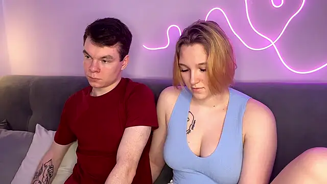 julielourens online show from 10-22-25, 08:14