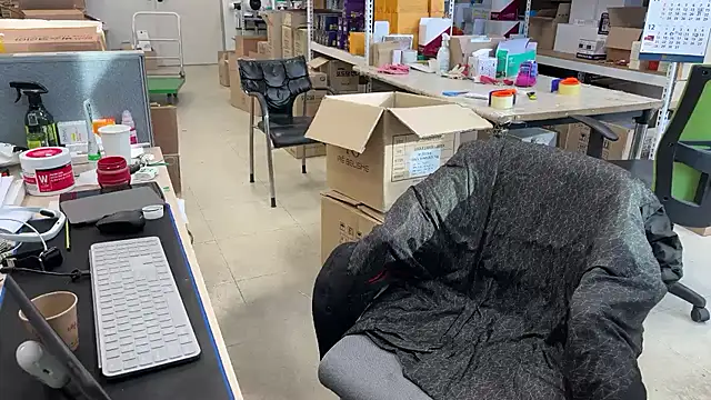 Snapshot of suwonsub chatting on 11-21-25, 06:23 suwonsub online show from 11-21-25, 06:23