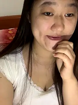 Snapshot of xialuo25 chatting on 11-17-25, 07:58 xialuo25 online show from 11-17-25, 07:58