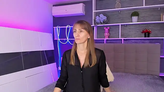 ChristyBrook online show from 11-28-25, 07:38