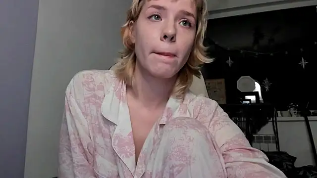  CuteAsFuck  online show from 10-04-25, 02:26