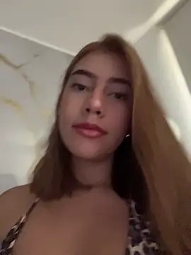 Snapshot of sara_calderon chatting on 11-12-25, 01:22 sara calderon online show from 11-12-25, 01:22