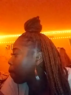 Snapshot of natashaaaa chatting on 11-14-25, 01:48 natashaaaa online show from 11-14-25, 01:48