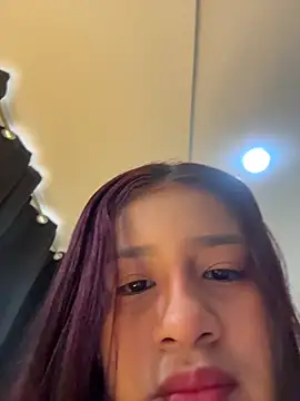 indialatin online show from 11-23-25, 12:05