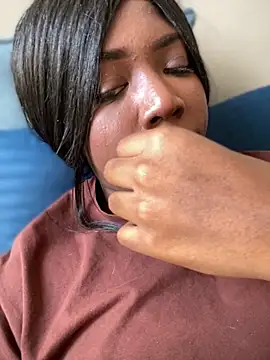 Snapshot of Alexia_24 chatting on 11-15-25, 06:26 Alexia 24 online show from 11-15-25, 06:26