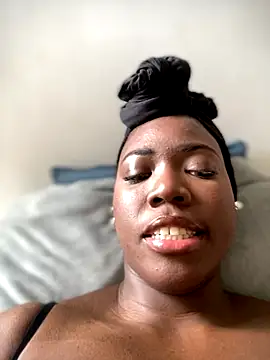 Snapshot of Alexia_24 chatting on 11-23-25, 04:51 Alexia 24 online show from 11-23-25, 04:51