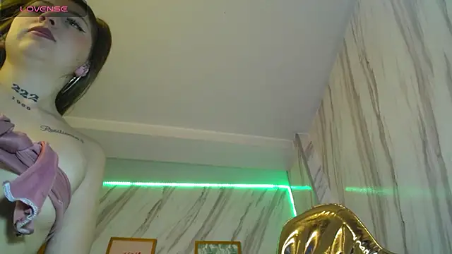 madelen b online show from 09-22-25, 07:49