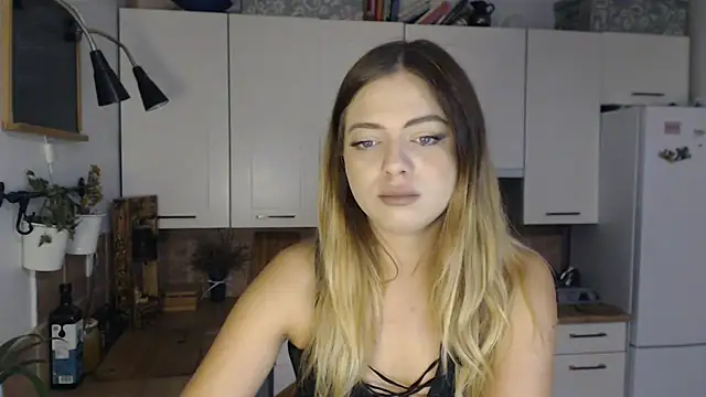 BuffyxLUST online show from 11-10-25, 08:57