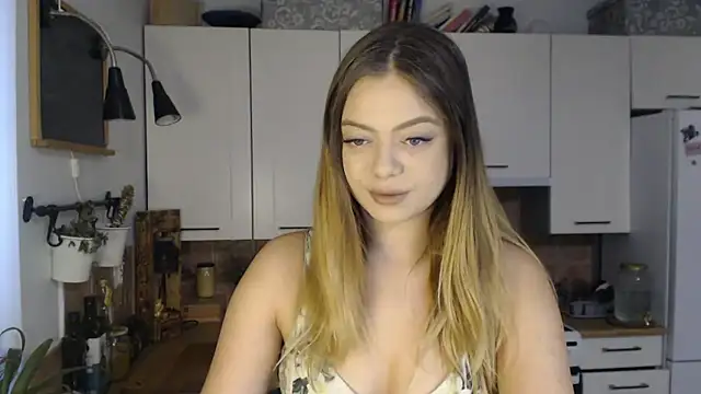 Snapshot of BuffyxLUST chatting on 01-12-26, 07:57 BuffyxLUST online show from 01-12-26, 07:57