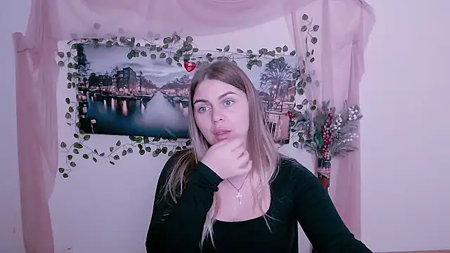 Snapshot of Magic_Katarina_ chatting on 11-07-25, 08:03 Magic Katarina online show from 11-07-25, 08:03