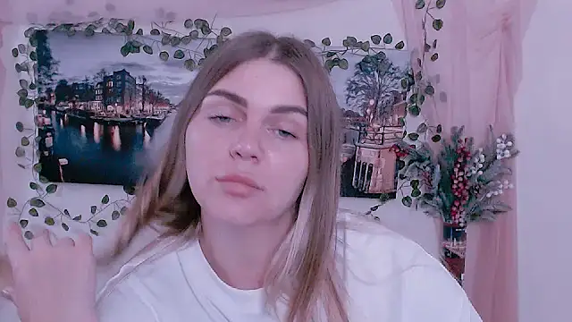 Snapshot of Magic_Katarina_ chatting on 11-12-25, 10:48 Magic Katarina online show from 11-12-25, 10:48