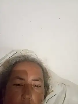 jendall189 online show from 10-31-25, 02:23