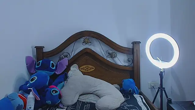 Aria Arthur online show from 10-01-25, 10:54