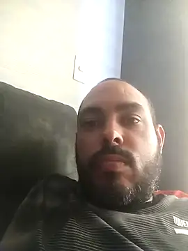 jfgustavo001 online show from 02-01-26, 05:33