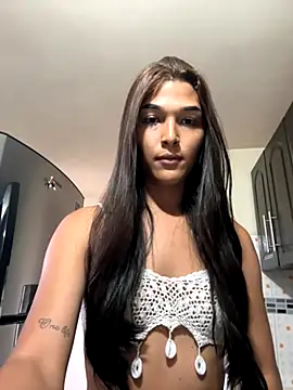 Snapshot of love_megann chatting on 10-19-25, 03:34 love megann online show from 10-19-25, 03:34