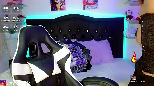 Luna blackk online show from 10-20-25, 10:10