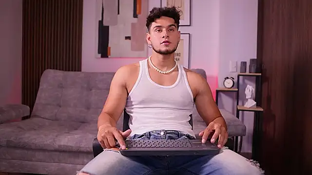 DaviesBrown online show from 10-28-25, 08:33