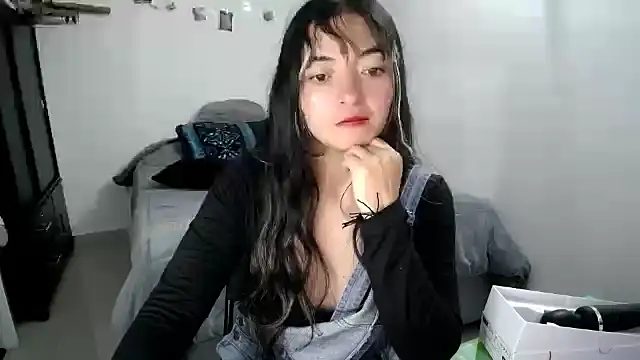 Snapshot of Came-II chatting on 10-22-25, 10:48 Came-II online show from 10-22-25, 10:48