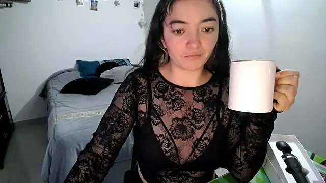 Snapshot of Came-II chatting on 11-05-25, 10:37 Came-II online show from 11-05-25, 10:37