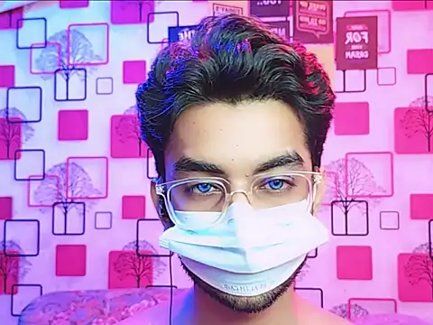 Snapshot of ChiseledCharm chatting on 10-10-25, 07:35 ChiseledCharm online show from 10-10-25, 07:35