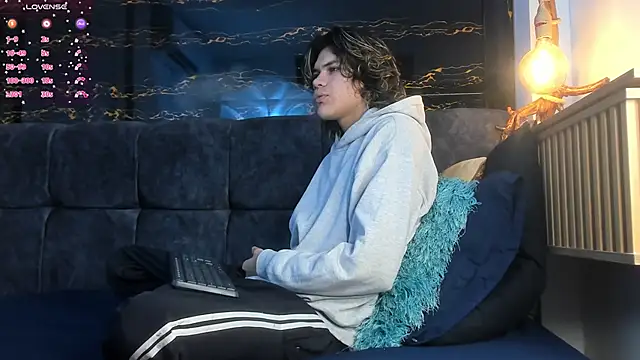 Snapshot of Diamond_twink chatting on 11-05-25, 03:50 Diamond twink online show from 11-05-25, 03:50