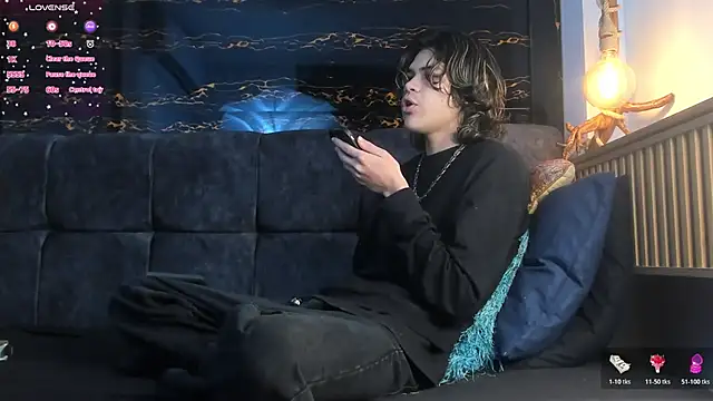 Snapshot of Diamond_twink chatting on 11-06-25, 03:40 Diamond twink online show from 11-06-25, 03:40