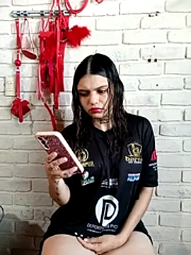 Snapshot of Alis_1327 chatting on 10-01-25, 02:34 Alis 1327 online show from 10-01-25, 02:34