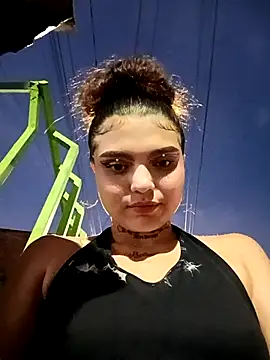 Snapshot of Alis_1327 chatting on 10-12-25, 11:15 Alis 1327 online show from 10-12-25, 11:15