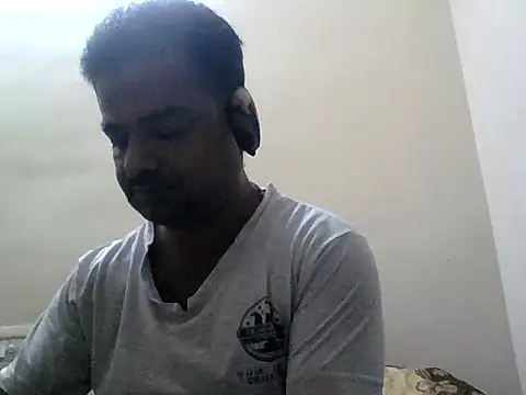 sree4143 online show from 09-26-25, 11:53