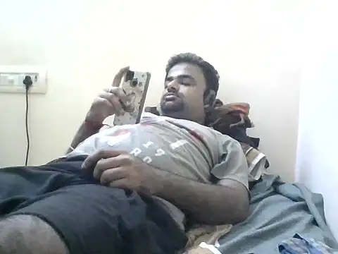 sree4143 online show from 10-04-25, 03:54