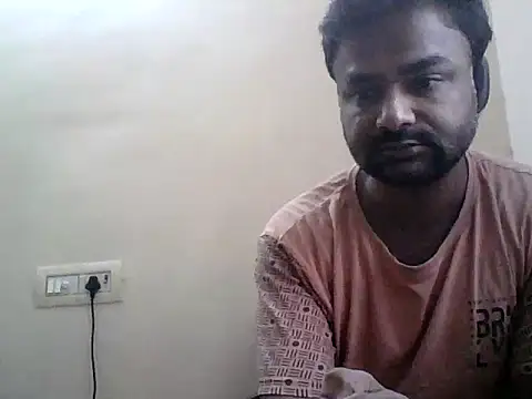 sree4143 online show from 10-20-25, 11:43