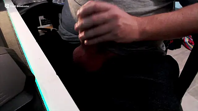 elgigologigante online show from 10-23-25, 05:33