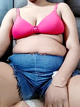 Snapshot of monalisa639536 chatting on 09-27-25, 07:57 monalisa639536 online show from 09-27-25, 07:57