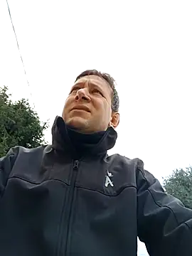 Snapshot of Alessio1987 chatting on 02-09-26, 08:51 Alessio1987 online show from 02-09-26, 08:51