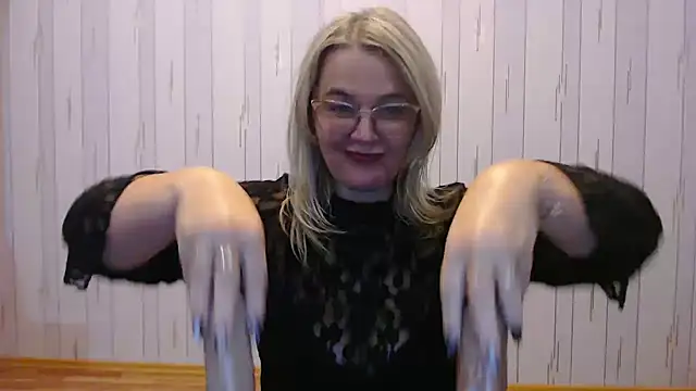 EleanoraDream online show from 12-21-25, 06:37