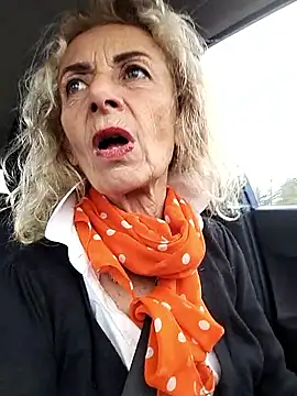 clarabell4 online show from 01-15-26, 07:57