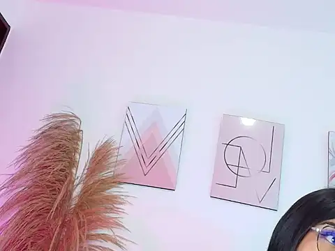 Snapshot of VictoriaGarciaa chatting on 04-15-26, 04:47 VictoriaGarciaa online show from 04-15-26, 04:47