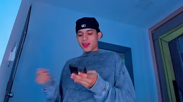 Sebax Young online show from 11-06-25, 03:51