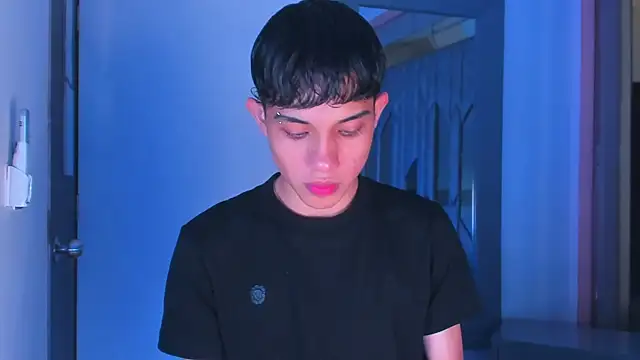 Sebax Young online show from 01-12-26, 08:58