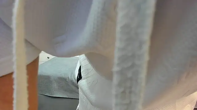 ZoeKrug online show from 10-17-25, 11:57