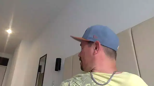 Snapshot of alloallo420 chatting on 09-13-25, 12:16 alloallo420 online show from 09-13-25, 12:16