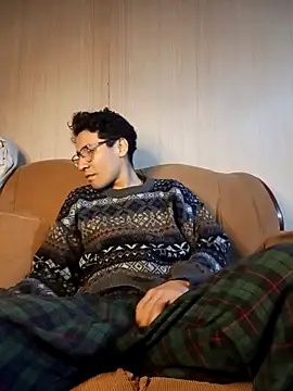 LecheDeSoya666 online show from 10-28-25, 04:05