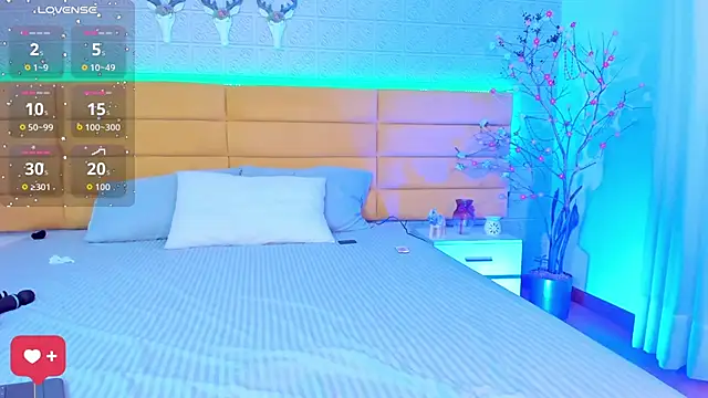 Snapshot of KamileBlake chatting on 10-08-25, 05:27 KamileBlake online show from 10-08-25, 05:27