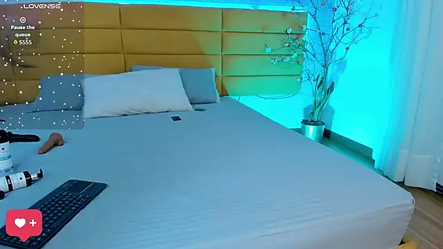 Snapshot of KamileBlake chatting on 10-09-25, 05:49 KamileBlake online show from 10-09-25, 05:49