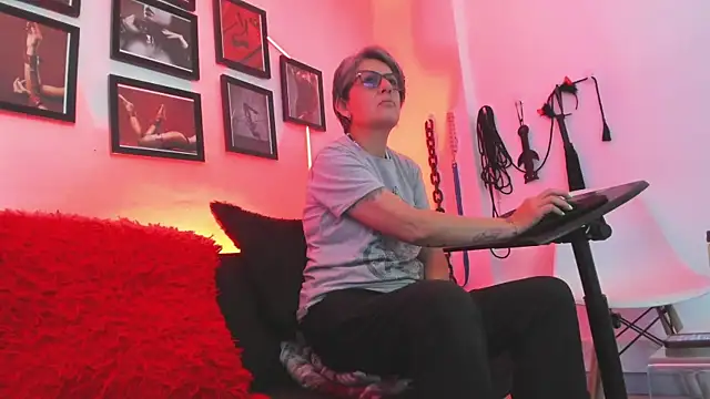 MistressNyx cg online show from 01-10-26, 03:58