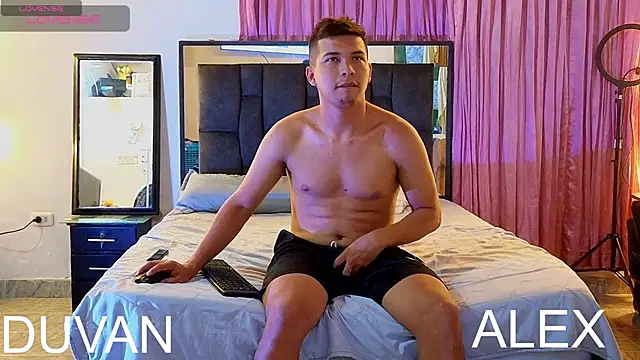 hot latin boys online show from 10-08-25, 12:08