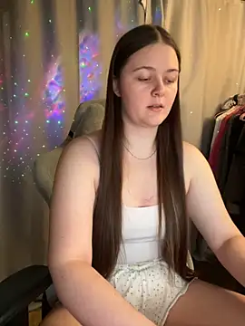 Snapshot of Cuty_Kitty chatting on 12-03-25, 11:58 Cuty Kitty online show from 12-03-25, 11:58