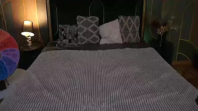 IvyLaurent online show from 11-09-25, 08:34